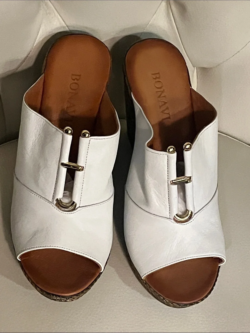 White Leather Open-Toe Platform Wedge Sandals Bronze Wedge Size 8 Gold Details